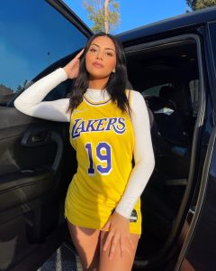 Sofia in Lakers' jersey