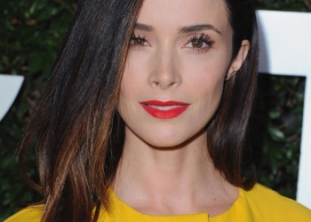 Abigail Spencer in yellow dress