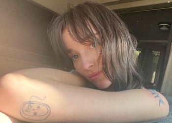 Phoebe Dynevor taking early morning selfie