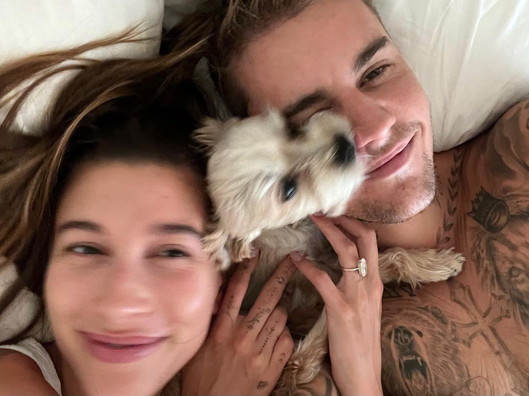 Justin Bieber with his wife Hailey Bieber and Pet