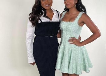Maitreyi Ramakrishnan with Mindy Kaling