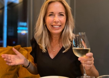 Alexandra Hollywood enjoying food and drinks