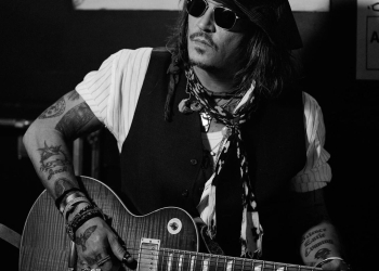 johny depp black and white