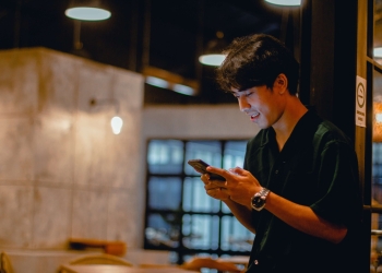 How to Get to Know Someone Over Text