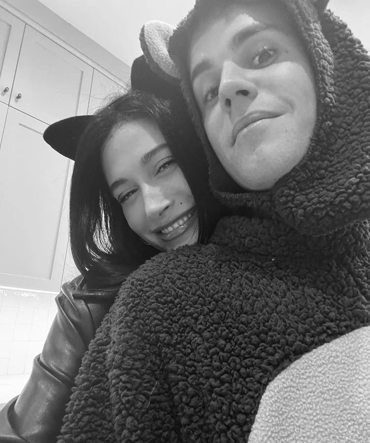 Hailey Bieber posts selfie of her and Justin Bieber wearing a hoodie on Instagram