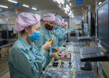 Chinese Manufacturing Plants, Factories, and Supply Chains are Disturbed After the Recent COVID Surge